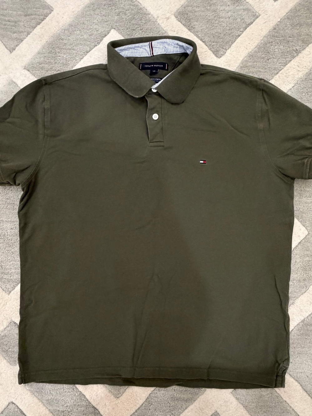 Tommy Hilfiger Men’s Olive Polo with Signature Flag